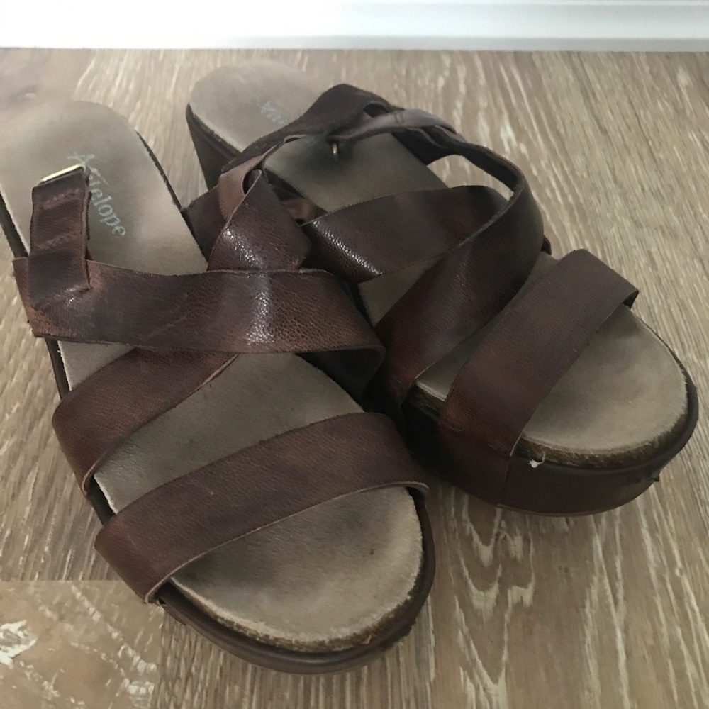 Antelope Brown Leather Wedges